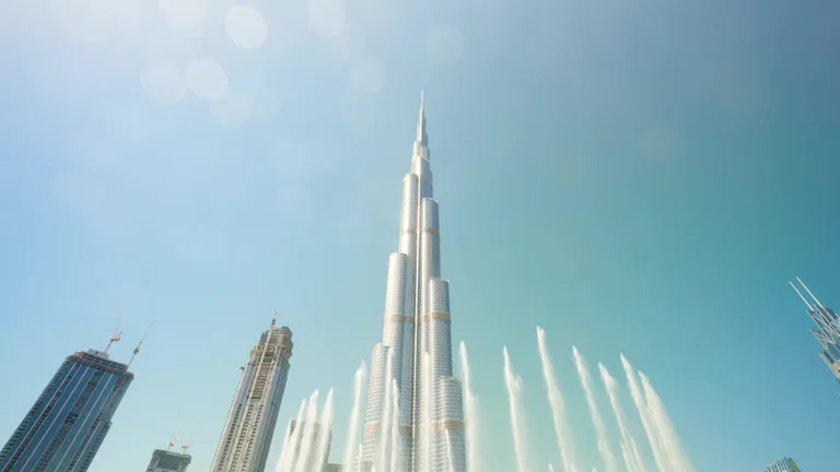 Экстремальный Дубай: Скайдайвинг, зиплайны и адреналиновые развлечения