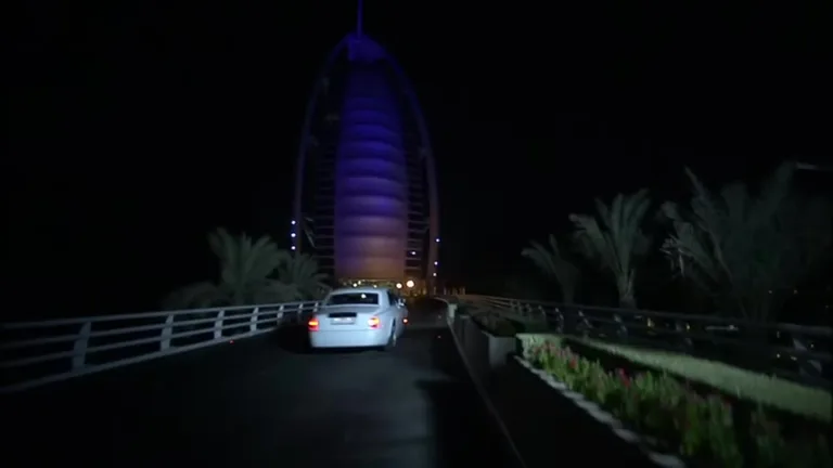 Вид на Бурдж-эль-Араб — маршрут по знаковым местам Дубая.