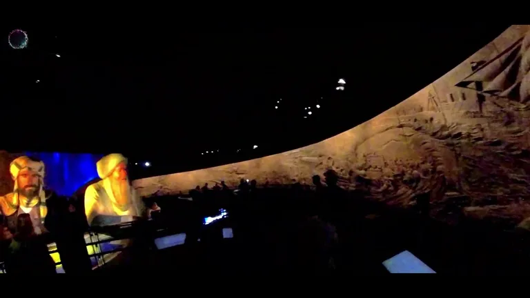 Вид на павильон мобильности Алиф — маршрут по знаковым местам Дубая.