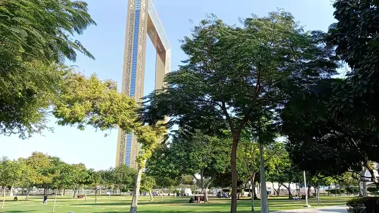 Вид на Забеел Паск — маршрут по знаковым местам Дубая.