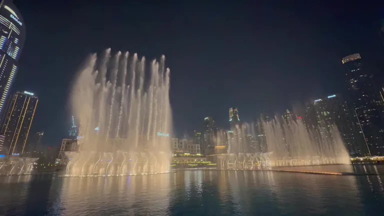 Вид на Двбаи Арвасивм — маршрут по знаковым местам Дубая.