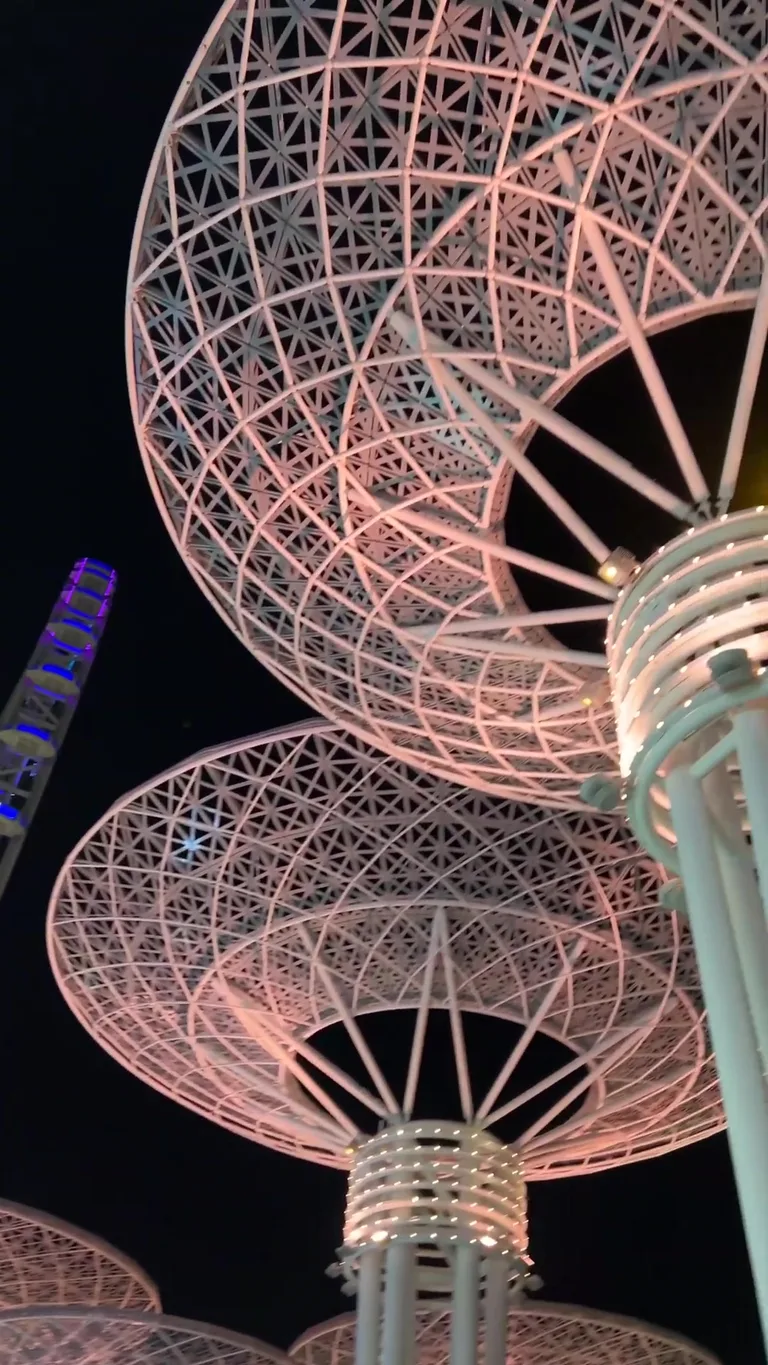 Вид на Блвекауест Итланд — маршрут по знаковым местам Дубая.