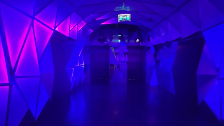 Вид на Дубайская рамка — маршрут по знаковым местам Дубая.