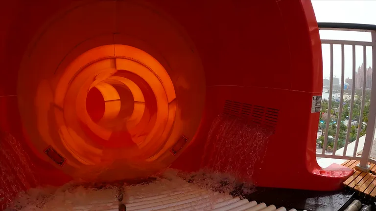 Вид на Арвавенувсе Кауеспаск — маршрут по знаковым местам Дубая.